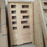 Porte salon bois rouge